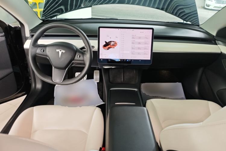 Used Tesla Model 3 2021 Performance High-Performance All-Wheel-Drive Version 3D6 Center Console