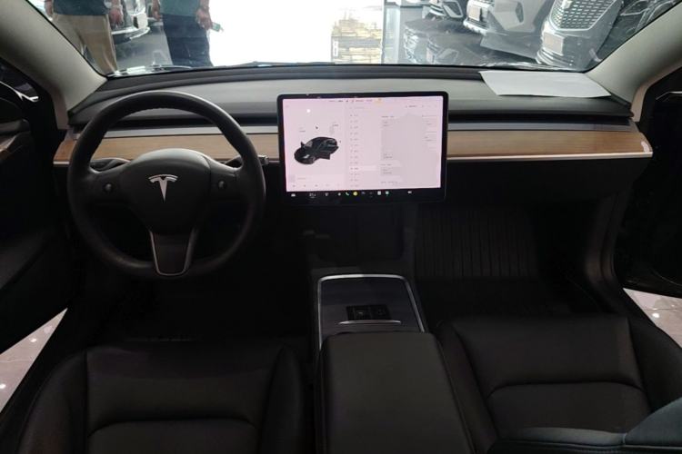 Used Tesla Model 3 2021 Revised Version Standard Range Rear-Wheel Drive Upgraded Edition 3D1 Center Console