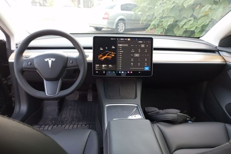 Used Tesla Model 3 2021 Revised Version Standard Range Rear-Wheel Drive Upgraded Edition 3D1 Center Console