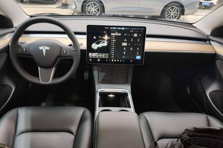 Used Tesla Model 3 2021 Revised Version Standard Range Rear-Wheel Drive Upgraded Edition 3D1 Center Console