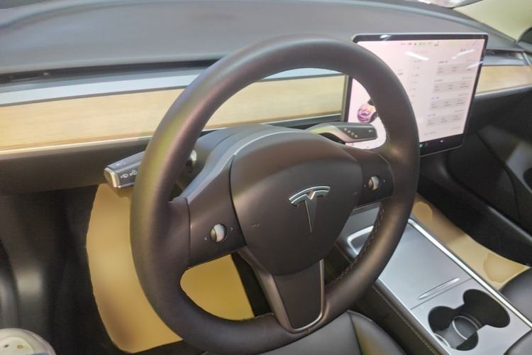 Used Tesla Model 3 2021 Revised Version Standard Range Rear-Wheel Drive Upgraded Edition 3D1 Center Console