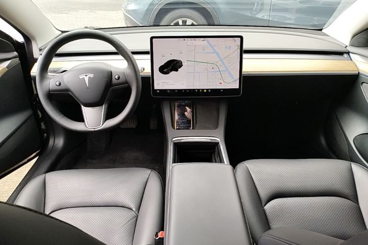 Used Tesla Model 3 2021 Standard Range Rear-Wheel Drive Upgraded Version 3D6 Center Console