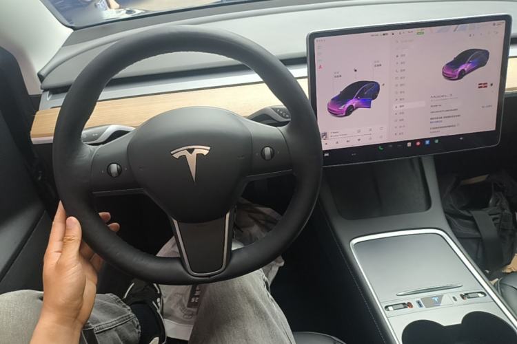 Used Tesla Model 3 2021 Revised Version Standard Range Rear-Wheel Drive Upgraded Edition 3D1 Center Console