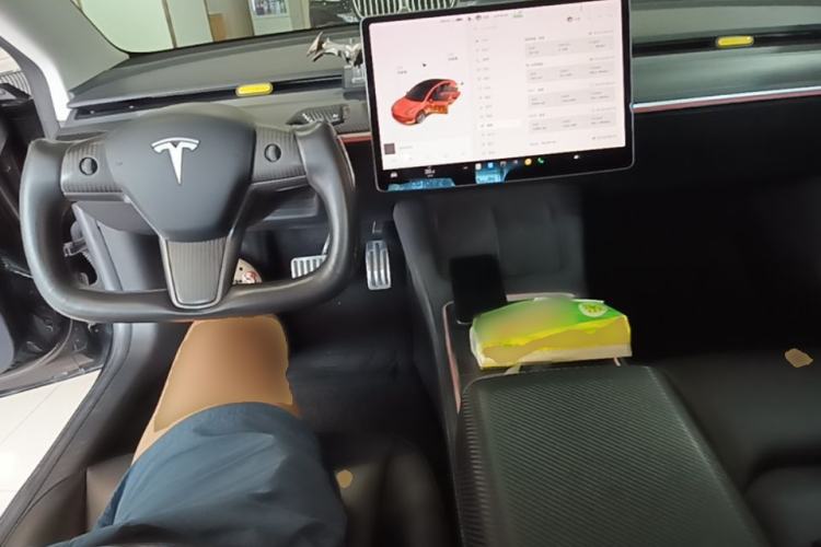 Used Tesla Model 3 2021 Revised Version Standard Range Rear-Wheel Drive Upgraded Edition 3D1 Center Console