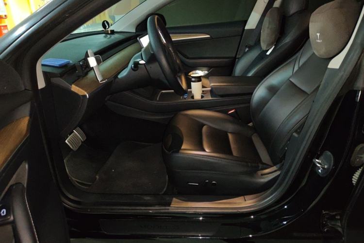 Used Tesla Model 3 2021 Revised Version II – Performance High-Performance All-Wheel-Drive Edition Driver Seat