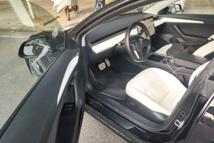 Used Tesla Model 3 2021 Performance High-Performance All-Wheel-Drive Version 3D6 Driver Seat