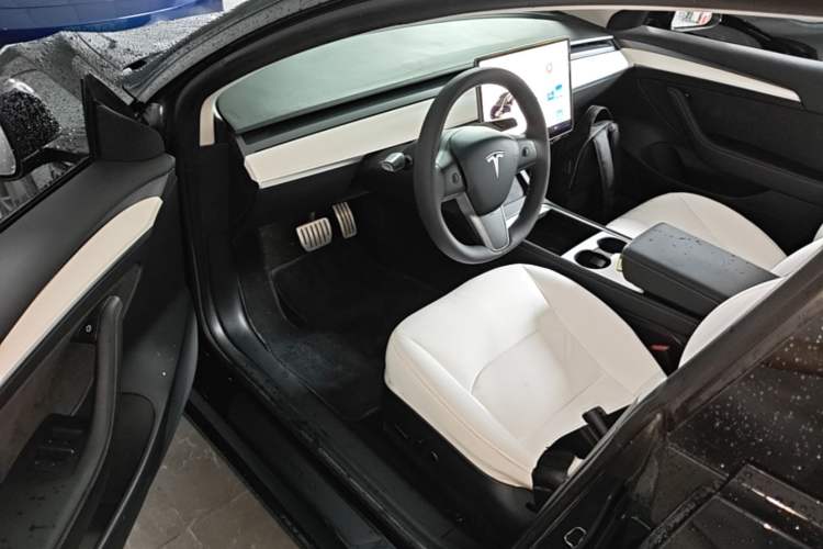Used Tesla Model 3 2021 Performance High-Performance All-Wheel-Drive Version 3D6 Driver Seat