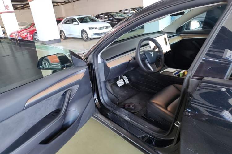 Used Tesla Model 3 2021 Revised Performance Version with All-Wheel Drive 3D1 Driver Seat