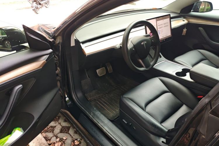 Used Tesla Model 3 2021 Revised Version II – Performance High-Performance All-Wheel-Drive Edition Driver Seat