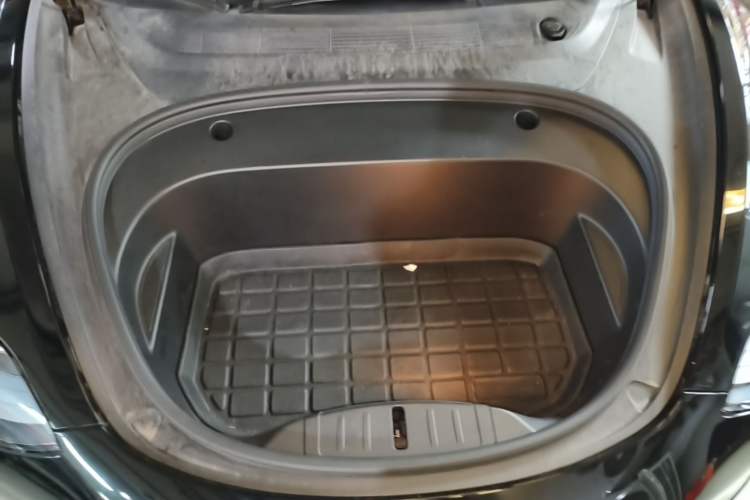Used Tesla Model 3 2021 Performance High-Performance All-Wheel-Drive Version Engine Bay
