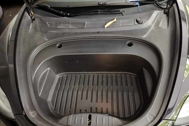 Used Tesla Model 3 2021 Performance High-Performance All-Wheel-Drive Version Engine Bay