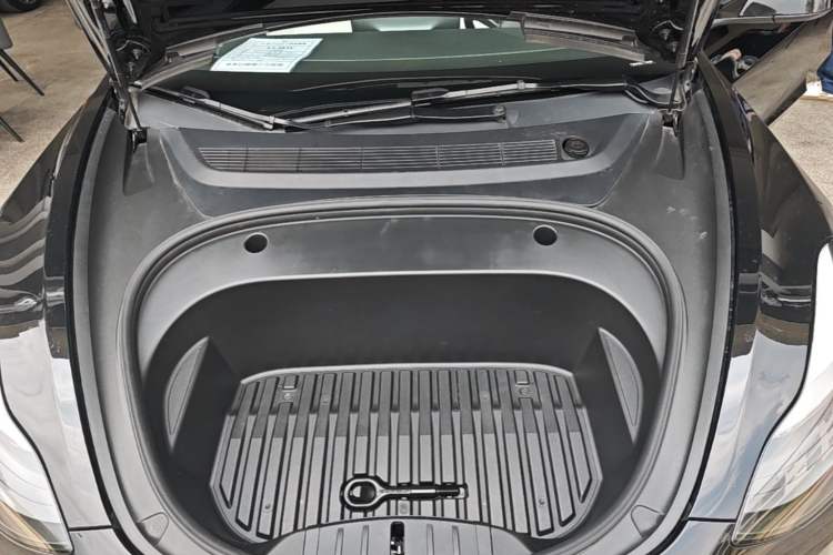 Used Tesla Model 3 2021 Performance High-Performance All-Wheel-Drive Version Engine Bay