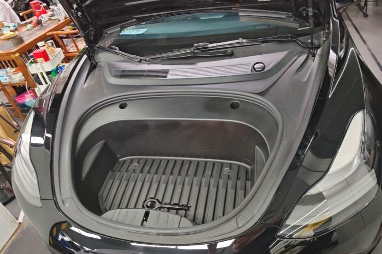 Used Tesla Model 3 2021 Revised Version Standard Range Rear-Wheel Drive Upgraded Edition 3D1 Engine Bay