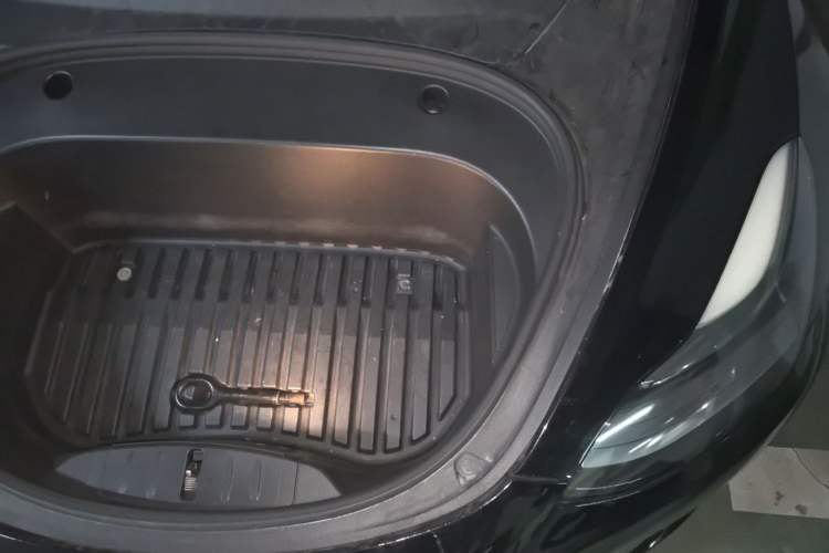 Used Tesla Model 3 2021 Performance High-Performance All-Wheel-Drive Version Engine Bay Left