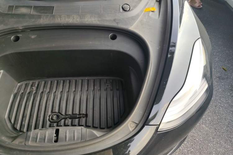 Used Tesla Model 3 2021 Performance High-Performance All-Wheel-Drive Version 3D6 Engine Bay Left