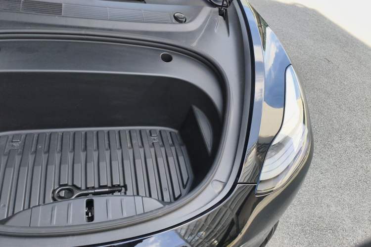 Used Tesla Model 3 2021 Standard Range Rear-Drive Upgraded Version Engine Bay Left
