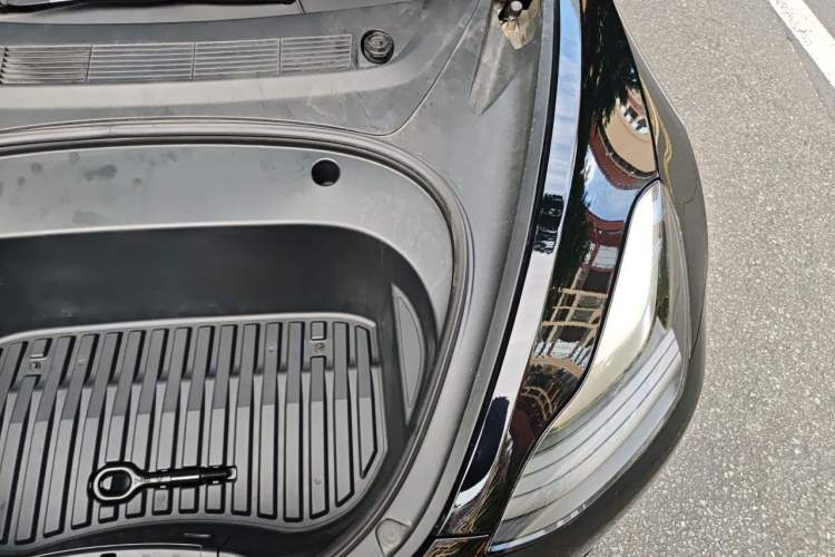 Used Tesla Model 3 2021 Standard Range Rear-Wheel Drive Upgraded Version 3D6 Engine Bay Left