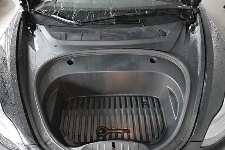 Used Tesla Model 3 2021 Performance High-Performance All-Wheel-Drive Version 3D6 Engine Bay