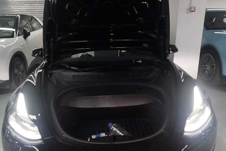 Used Tesla Model 3 2021 Revised Version II – Performance High-Performance All-Wheel-Drive Edition Engine Bay