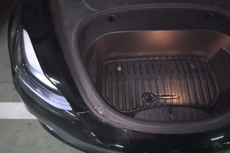 Used Tesla Model 3 2021 Performance High-Performance All-Wheel-Drive Version Engine Bay Right