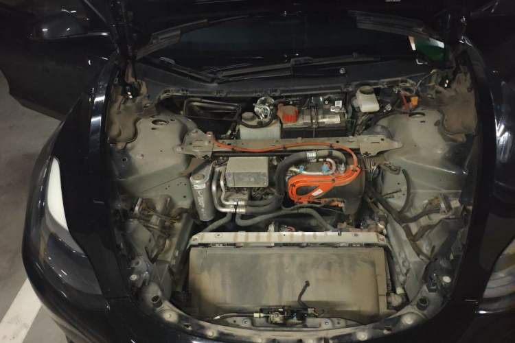 Used Tesla Model 3 2021 Standard Range Rear-Wheel Drive Upgraded Version 3D6 Engine Bay Right