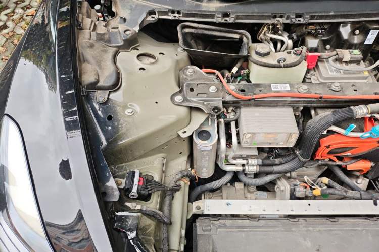 Used Tesla Model 3 2021 Revised Version II – Performance High-Performance All-Wheel-Drive Edition Engine Bay Right