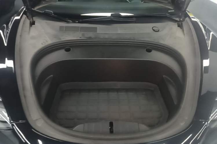 Used Tesla Model 3 2021 Revised Performance Version with All-Wheel Drive 3D1 Engine Bay