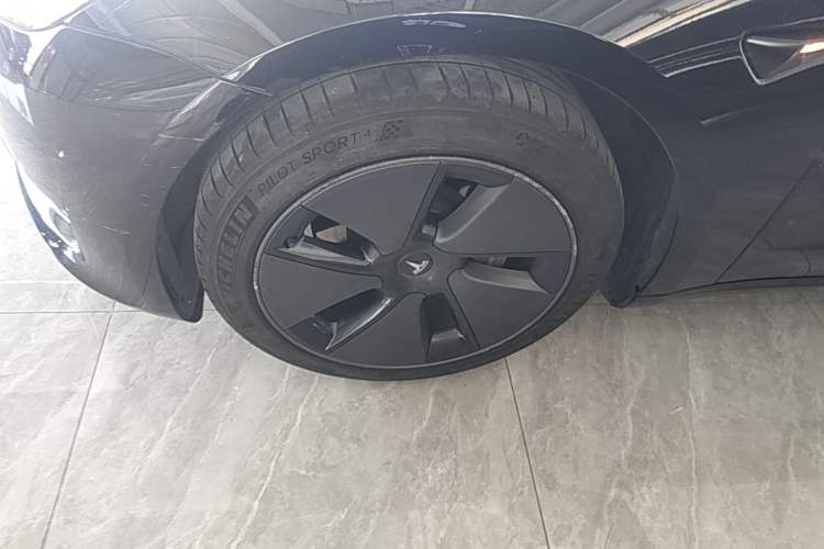 Used Tesla Model 3 2021 Standard Range Rear-Wheel Drive Upgraded Version 3D6 Exterior 2