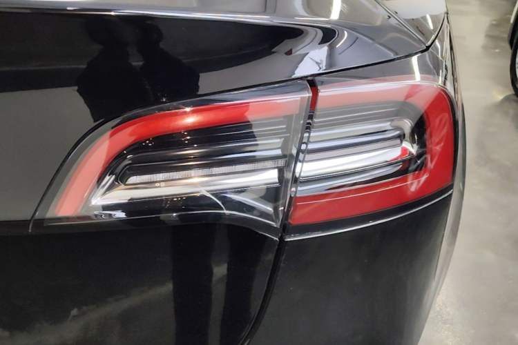Used Tesla Model 3 2021 Standard Range Rear-Drive Upgraded Version Exterior 3