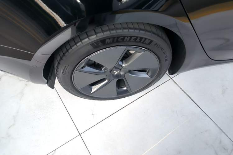 Used Tesla Model 3 2021 Standard Range Rear-Wheel Drive Upgraded Version 3D6 Exterior 3