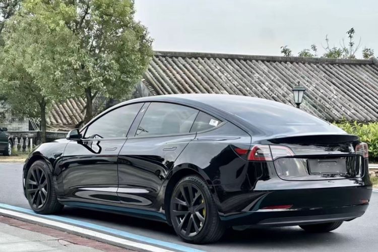 Used Tesla Model 3 2021 Standard Range Rear-Wheel Drive Upgraded Version 3D6 Exterior 4
