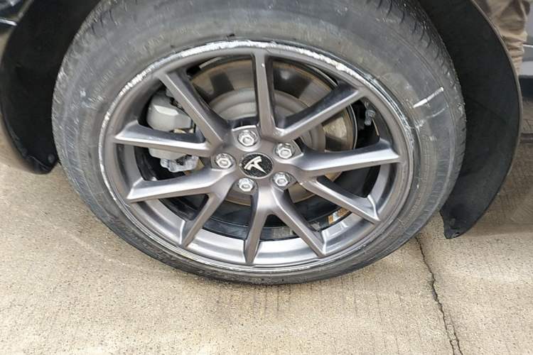 Used Tesla Model 3 2021 Standard Range Rear-Wheel Drive Upgraded Version 3D6 Exterior 5