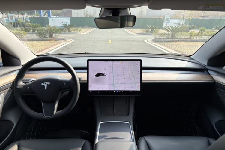 Used Tesla Model 3 2021 Standard Range Rear-Wheel Drive Upgraded Version 3D6 Exterior 7
