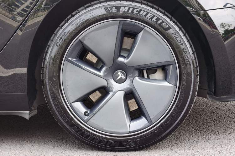 Used Tesla Model 3 2021 Standard Range Rear-Wheel Drive Upgraded Version 3D6 Exterior 9