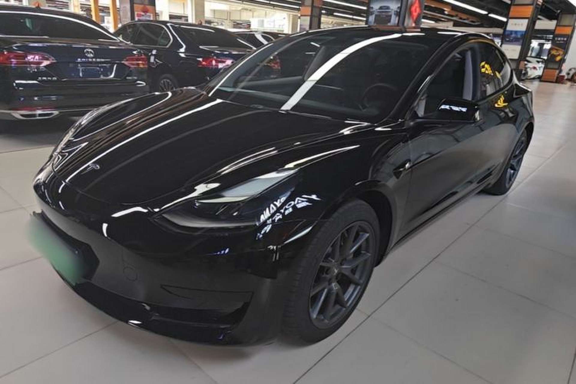 Used Tesla Model 3 2021 Standard Range Rear-Drive Upgraded Version Front Left 45 Deg