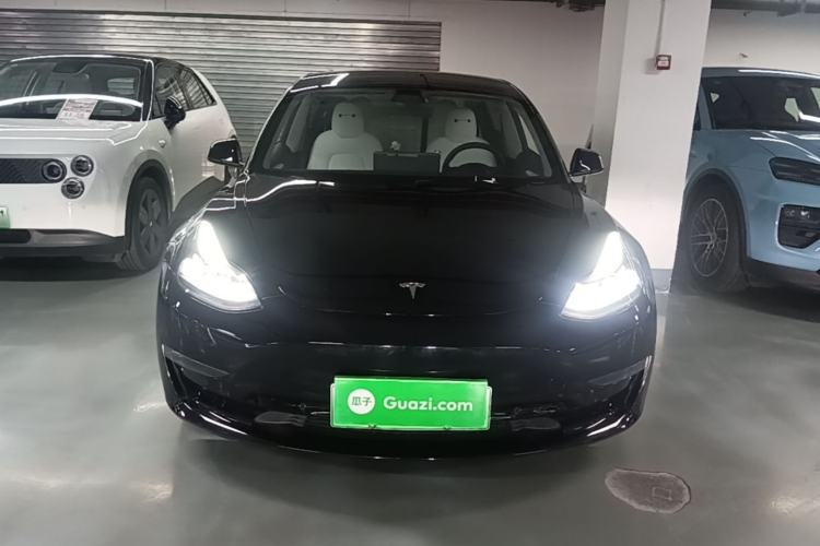 Used Tesla Model 3 2021 Revised Version II – Performance High-Performance All-Wheel-Drive Edition Front