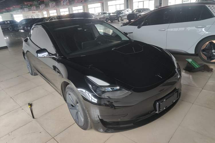 Used Tesla Model 3 2021 Standard Range Rear-Drive Upgraded Version Front Right 45 Deg