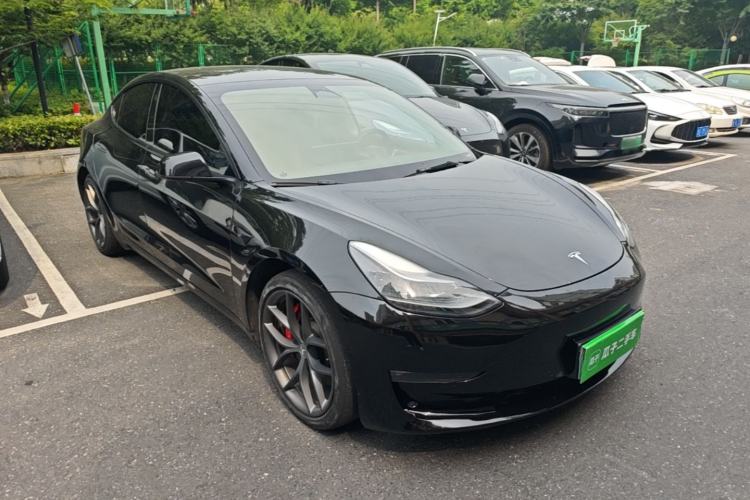 Used Tesla Model 3 2021 Revised Version II – Performance High-Performance All-Wheel-Drive Edition Front Right 45 Deg