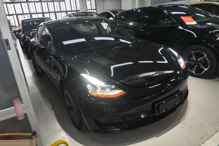 Used Tesla Model 3 2021 Standard Range Rear-Drive Upgraded Version Front Right 45 Deg