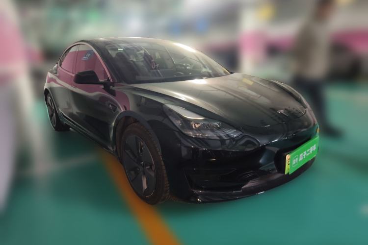 Used Tesla Model 3 2021 Standard Range Rear-Drive Upgraded Version Front Right 45 Deg