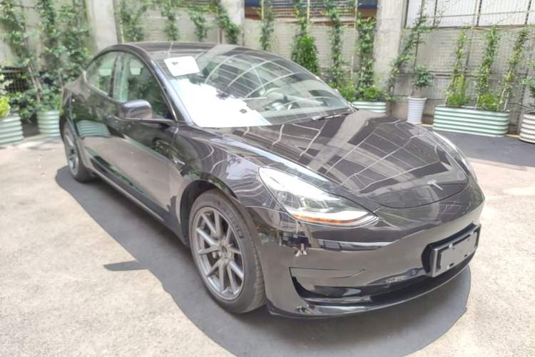 Used Tesla Model 3 2021 Standard Range Rear-Drive Upgraded Version Front Right 45 Deg