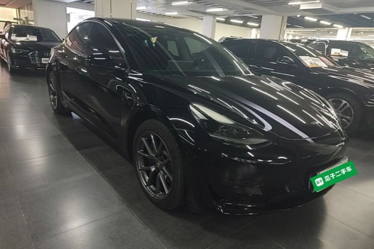 Used Tesla Model 3 2021 Standard Range Rear-Drive Upgraded Version Front Right 45 Deg