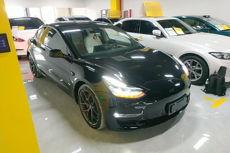 Used Tesla Model 3 2021 Performance High-Performance All-Wheel-Drive Version Front Right 45 Deg
