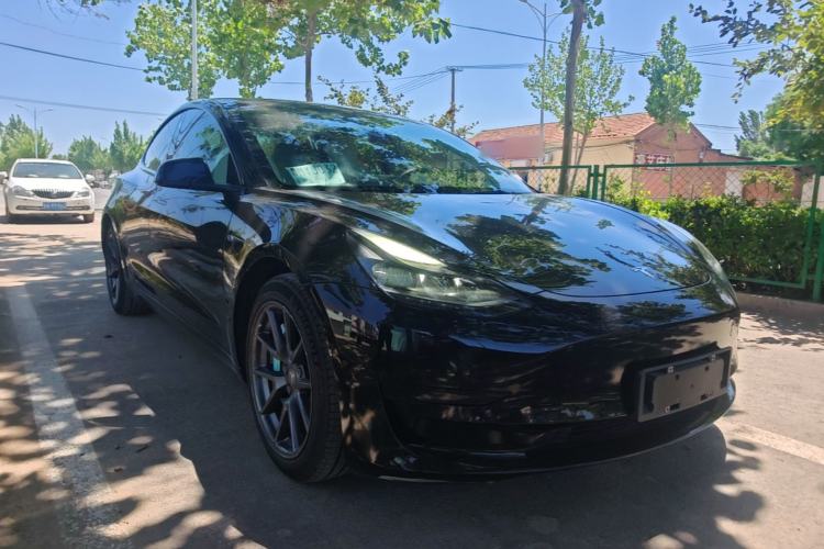 Used Tesla Model 3 2021 Standard Range Rear-Drive Upgraded Version Front Right 45 Deg