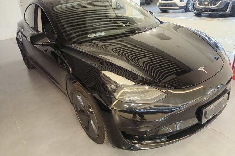 Used Tesla Model 3 2021 Standard Range Rear-Drive Upgraded Version Front Right 45 Deg