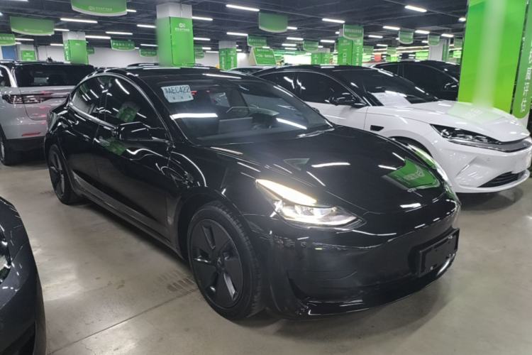 Used Tesla Model 3 2021 Standard Range Rear-Drive Upgraded Version Front Right 45 Deg