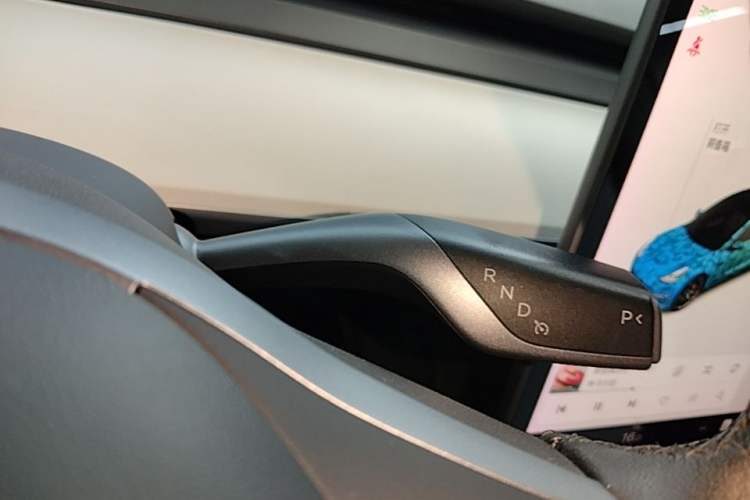 Used Tesla Model 3 2021 Performance High-Performance All-Wheel-Drive Version 3D6 Gear Lever