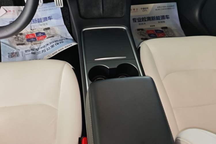 Used Tesla Model 3 2021 Performance High-Performance All-Wheel-Drive Version 3D6 Gear Lever