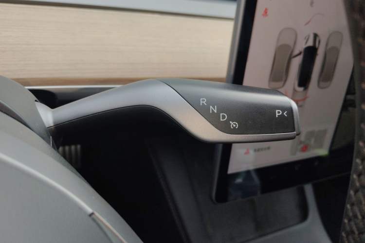 Used Tesla Model 3 2021 Performance High-Performance All-Wheel-Drive Version 3D6 Gear Lever