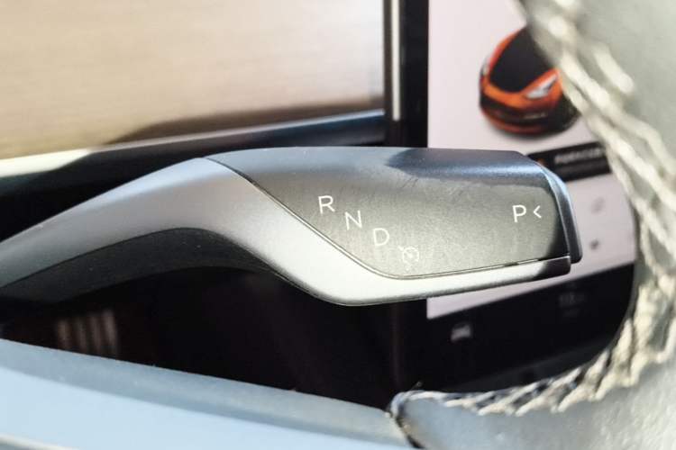 Used Tesla Model 3 2021 Revised Performance Version with All-Wheel Drive 3D1 Gear Lever